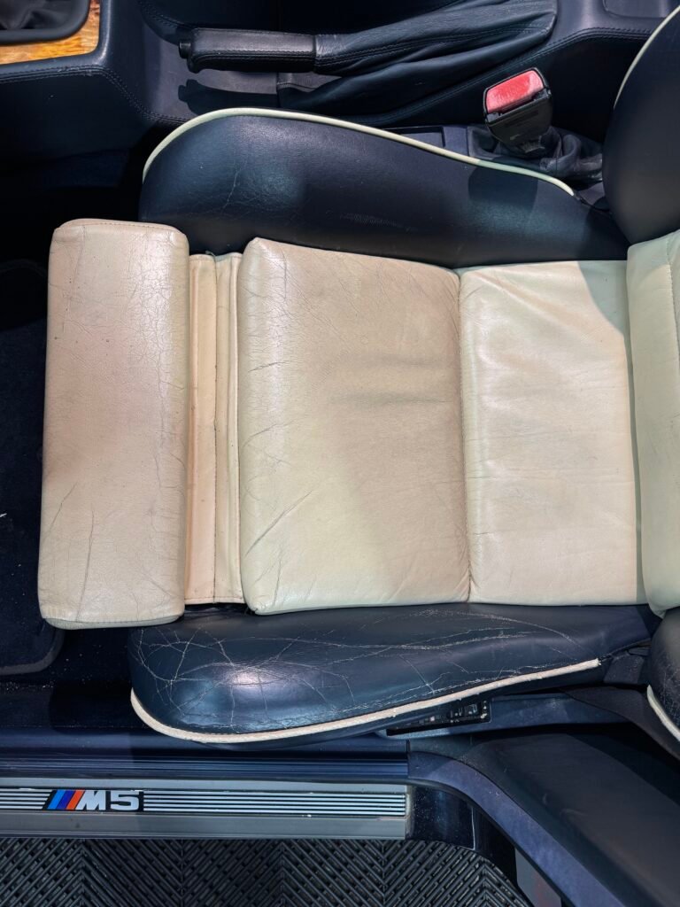 Antes — BMW M5 Touring E34 - Restauración del cuero